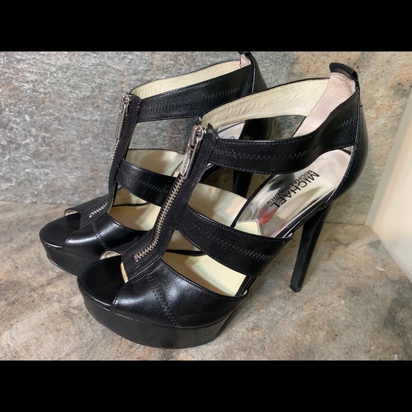 Michael Kors Sandals - Picture 1 of 4